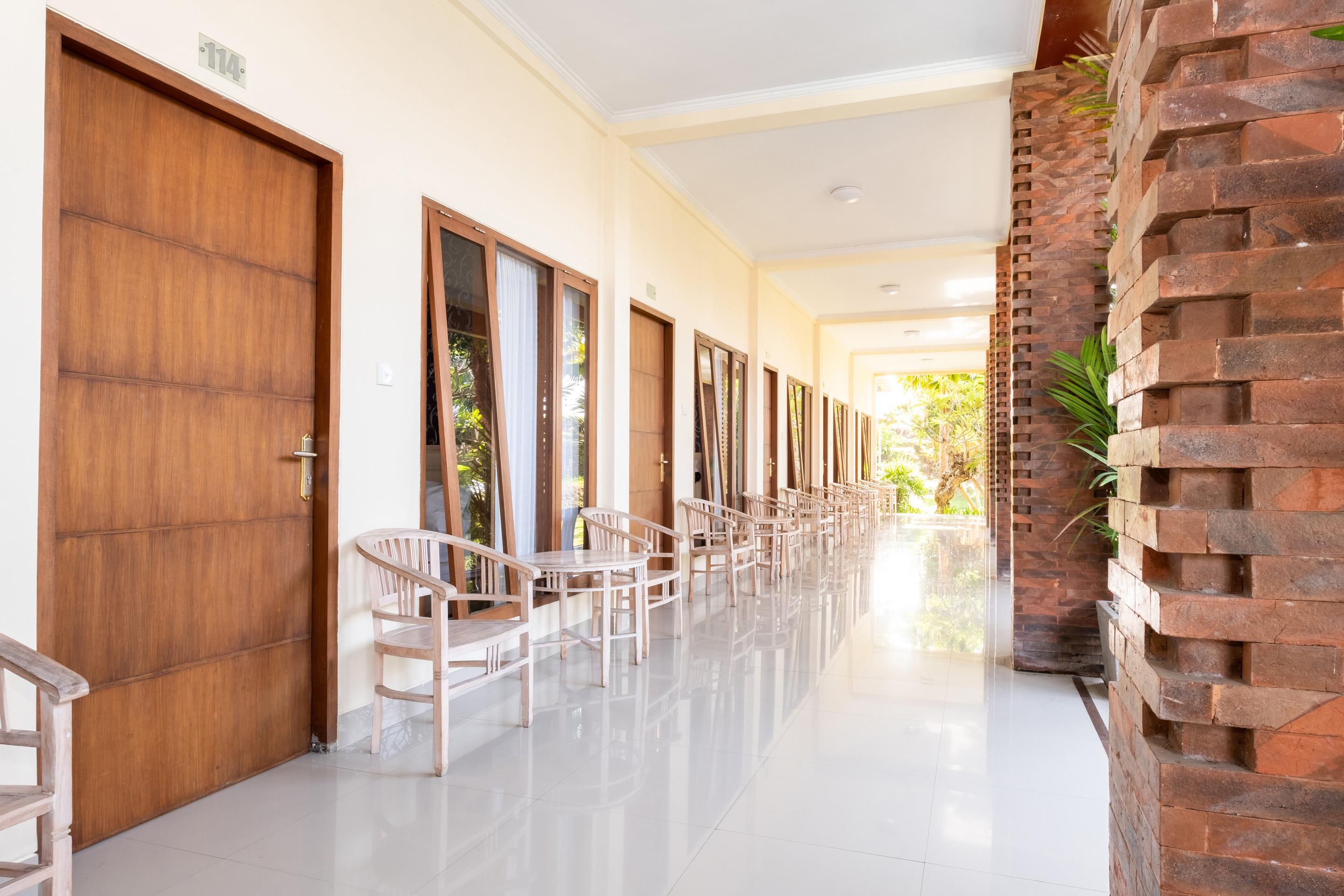 Oyo 3779 North Wing Canggu Resort エクステリア 写真